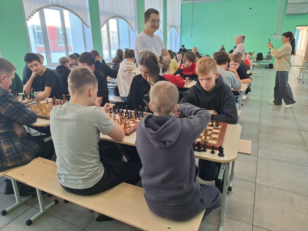 шел.jpg